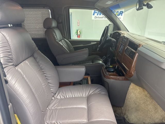 2003 Chevrolet Express Van G1500 Upfitter 135 WB