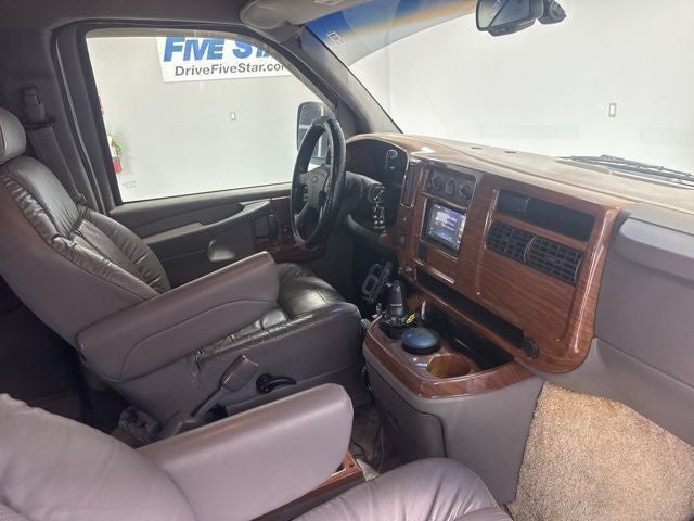 2003 Chevrolet Express Van G1500 Upfitter 135 WB