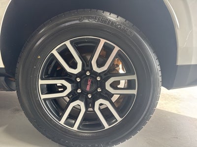 2023 GMC Yukon XL AT4