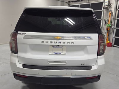 2023 Chevrolet Suburban LT