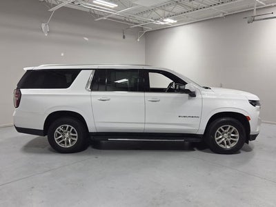 2023 Chevrolet Suburban LT
