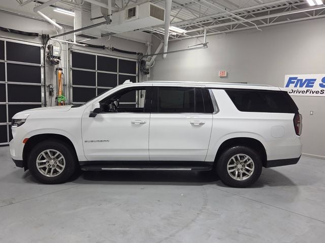 2023 Chevrolet Suburban LT