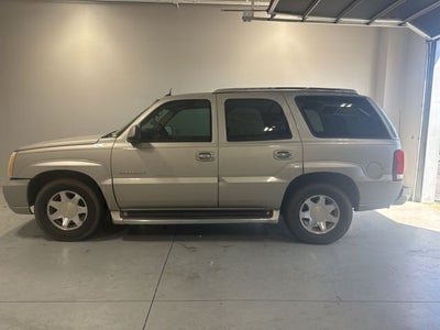 2004 Cadillac Escalade Base