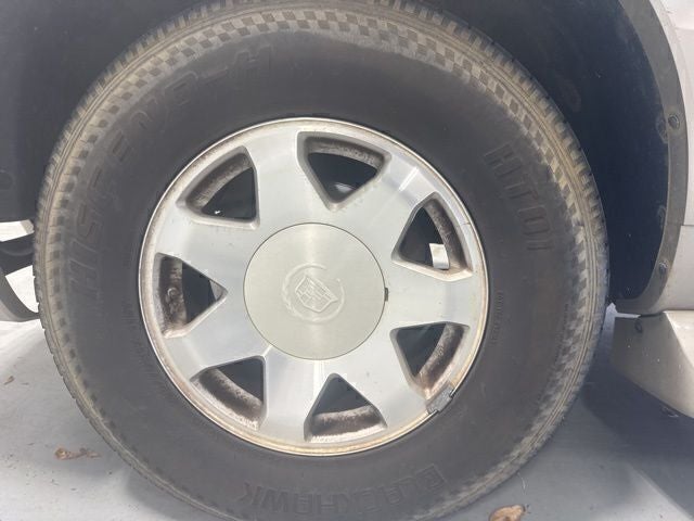 2004 Cadillac Escalade Base
