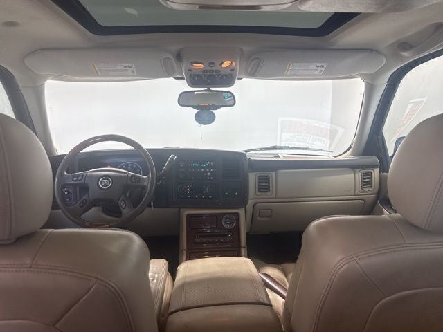2004 Cadillac Escalade Base