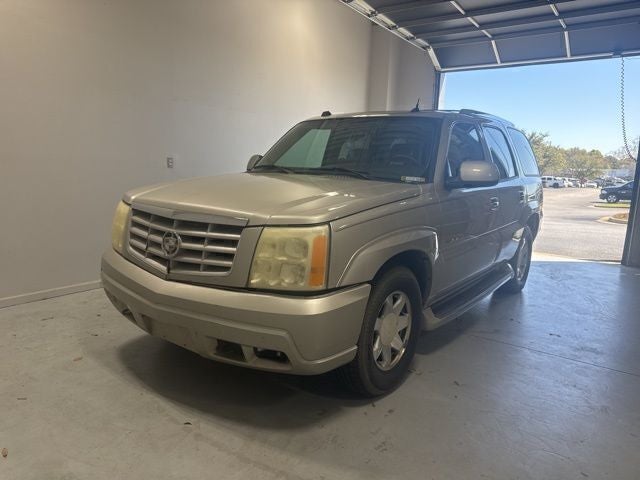 2004 Cadillac Escalade Base