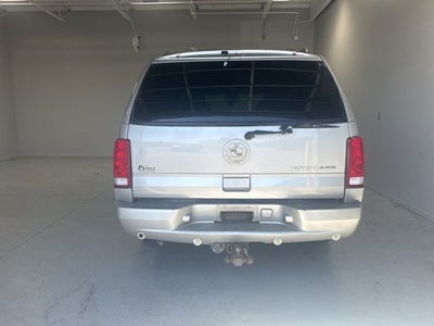 2004 Cadillac Escalade Base