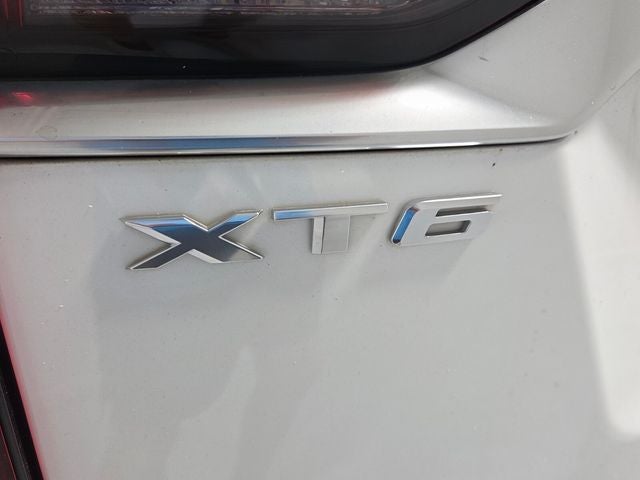 2023 Cadillac XT6 Luxury