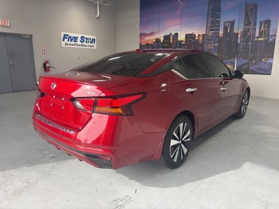 2022 Nissan Altima 2.5 SV