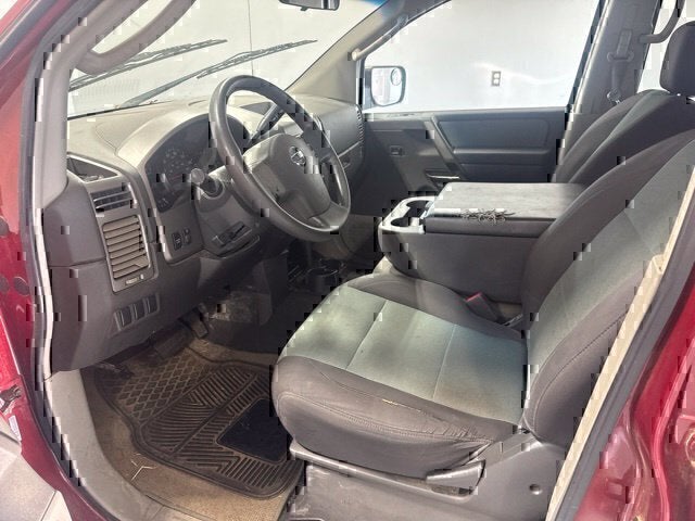 2004 Nissan Titan XE
