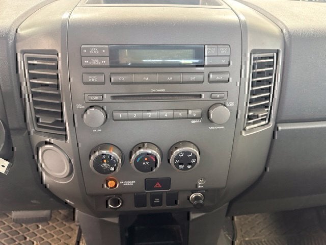 2004 Nissan Titan XE