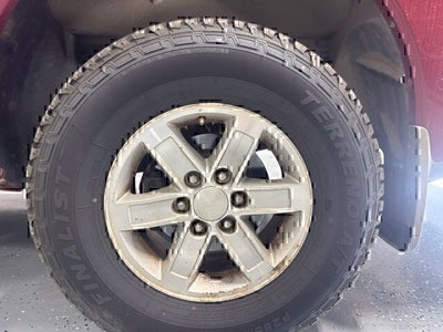 2004 Nissan Titan XE