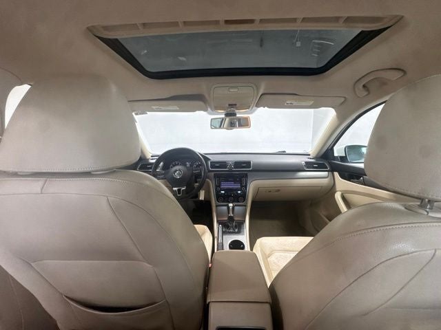 2014 Volkswagen Passat 2.5 SE