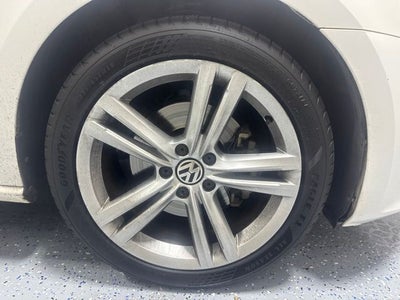 2014 Volkswagen Passat 2.5 SE