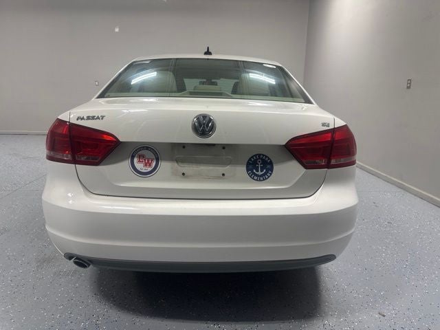 2014 Volkswagen Passat 2.5 SE