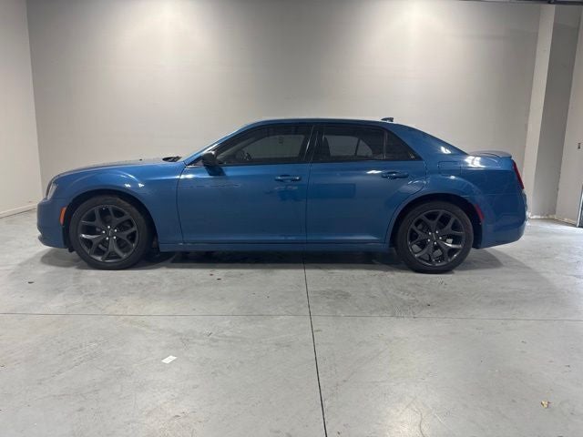 2020 Chrysler 300 Touring