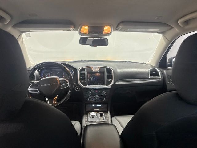 2020 Chrysler 300 Touring