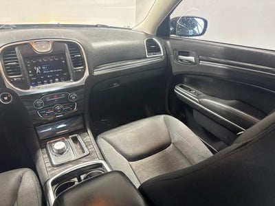 2020 Chrysler 300 Touring