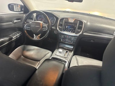 2020 Chrysler 300 Touring