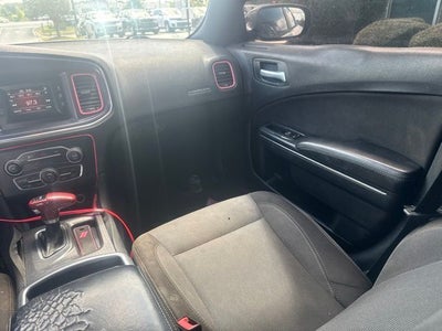 2016 Dodge Charger SE