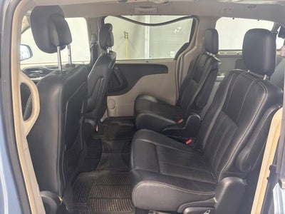 2013 Chrysler Town & Country Touring-L