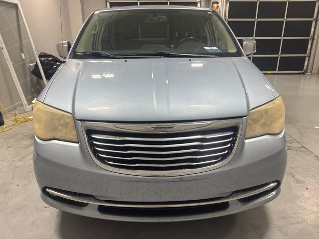 2013 Chrysler Town & Country Touring-L