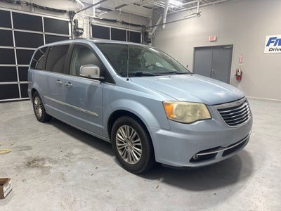 2013 Chrysler Town & Country Touring-L