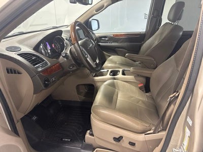 2015 Chrysler Town & Country Limited