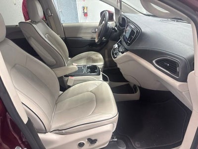2018 Chrysler Pacifica Hybrid Limited