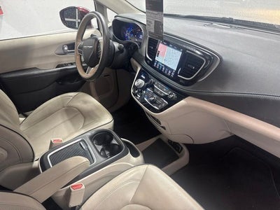 2018 Chrysler Pacifica Hybrid Limited