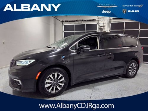 2024 Chrysler Pacifica Hybrid Select
