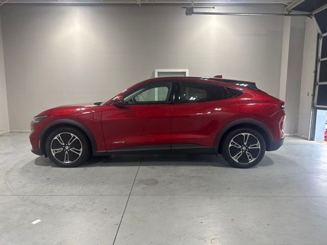 2022 Ford Mustang Mach-E Select