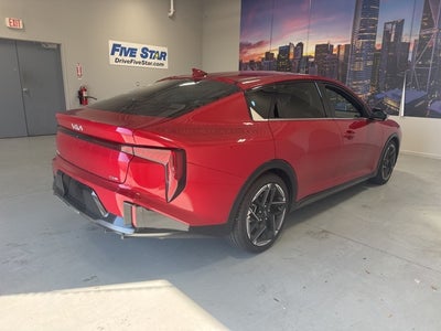 2025 Kia K4 GT-Line