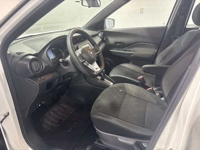 2019 Nissan Kicks S