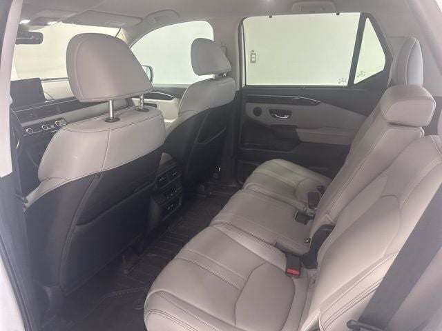 2023 Honda Pilot EX-L 8 Passenger