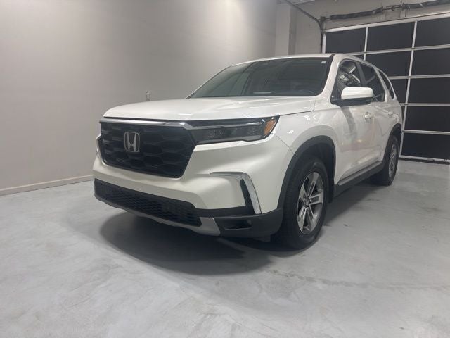 2023 Honda Pilot EX-L 8 Passenger