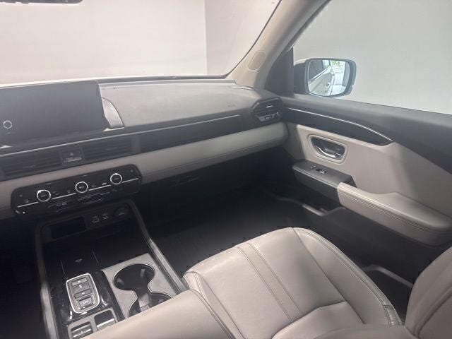 2023 Honda Pilot EX-L 8 Passenger