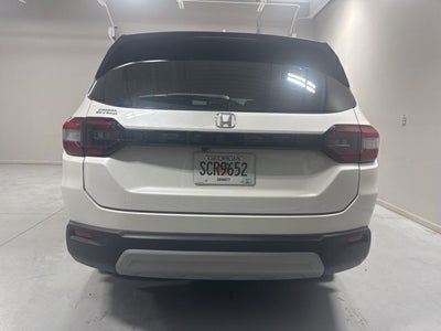 2023 Honda Pilot EX-L 8 Passenger