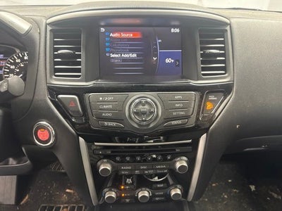 2017 Nissan Pathfinder SV