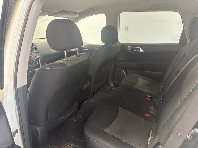 2017 Nissan Pathfinder SV