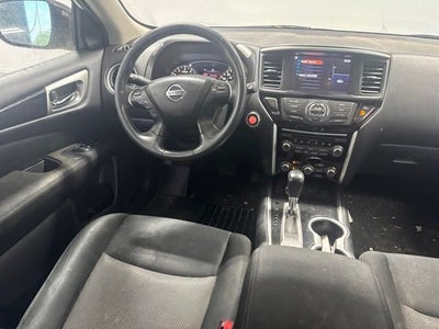 2017 Nissan Pathfinder SV
