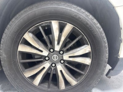 2017 Nissan Pathfinder SV