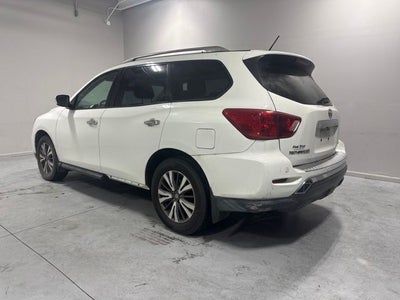 2017 Nissan Pathfinder SV