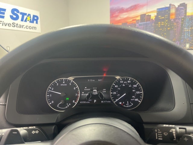 2023 Nissan Pathfinder S