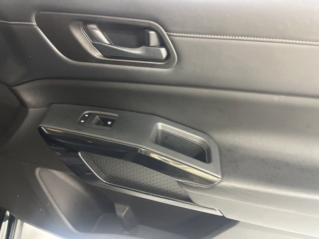 2023 Nissan Pathfinder S