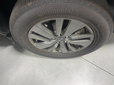 2023 Nissan Pathfinder S