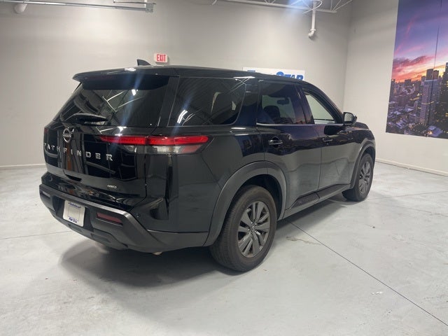 2023 Nissan Pathfinder S