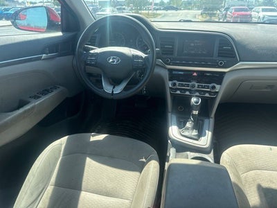 2020 Hyundai Elantra SE