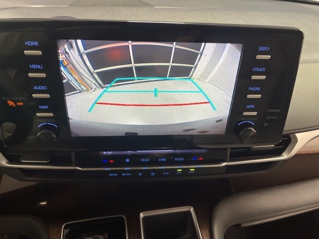 2021 Toyota Sienna LE 8 Passenger