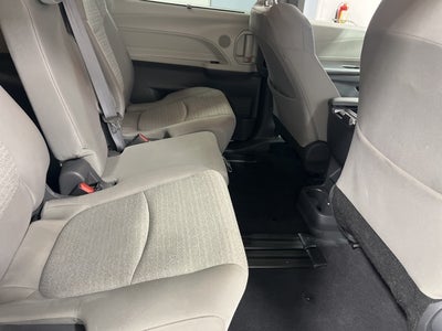 2021 Toyota Sienna LE 8 Passenger